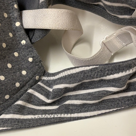 La vie en rose Gray Polka Dot Lace Bra, 36C - Picture 8 of 9